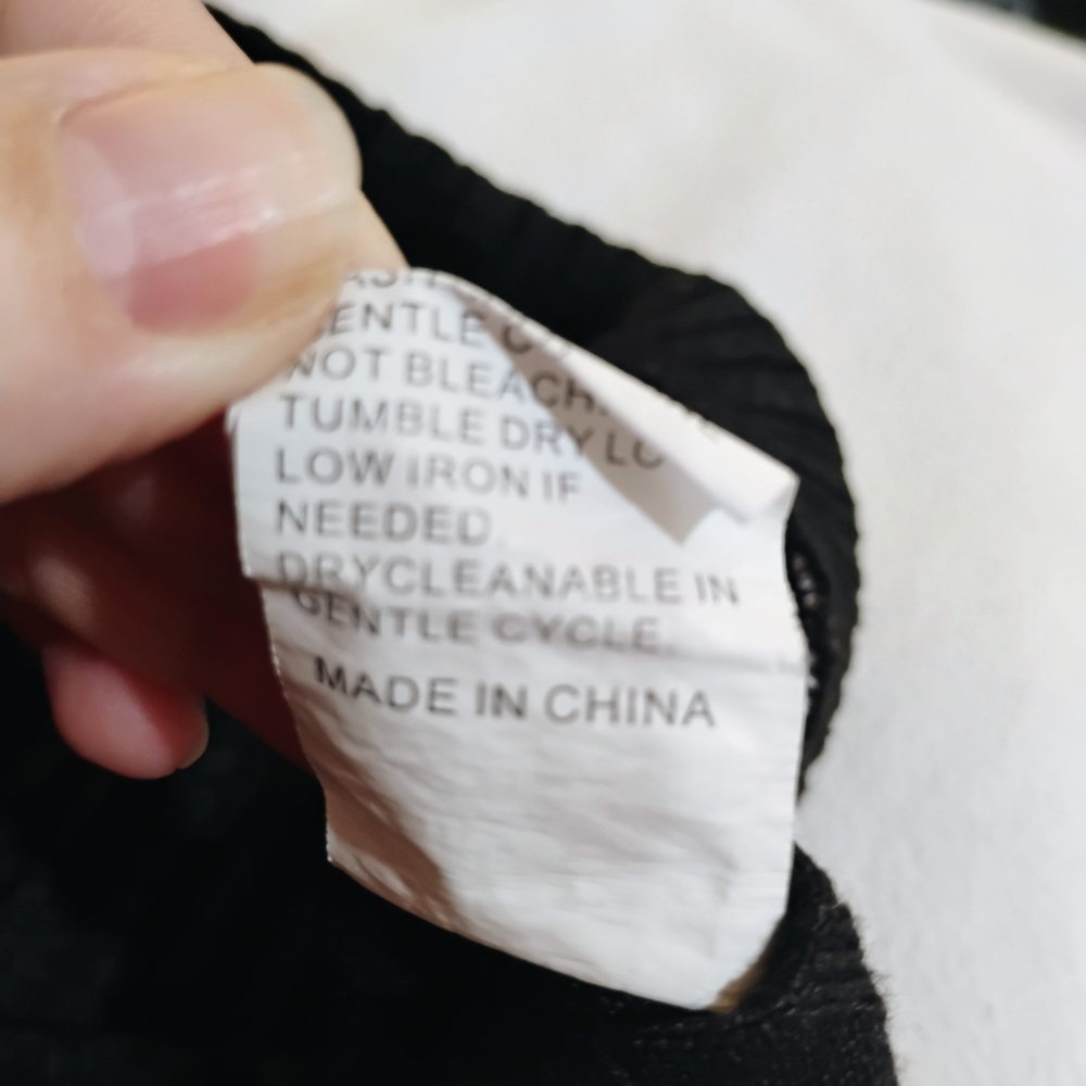 Elegant Black Ribbed Wide Leg Pants - Picture 4 of 9